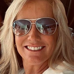 Meet your Posher, Jules